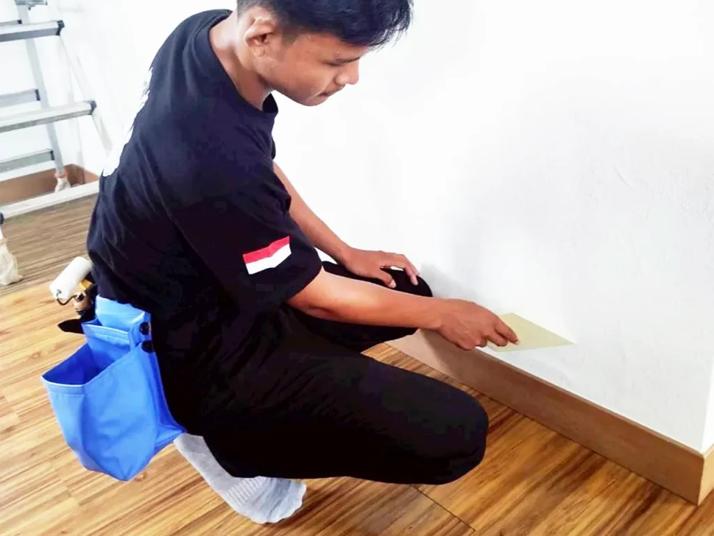 内装作業中の様子